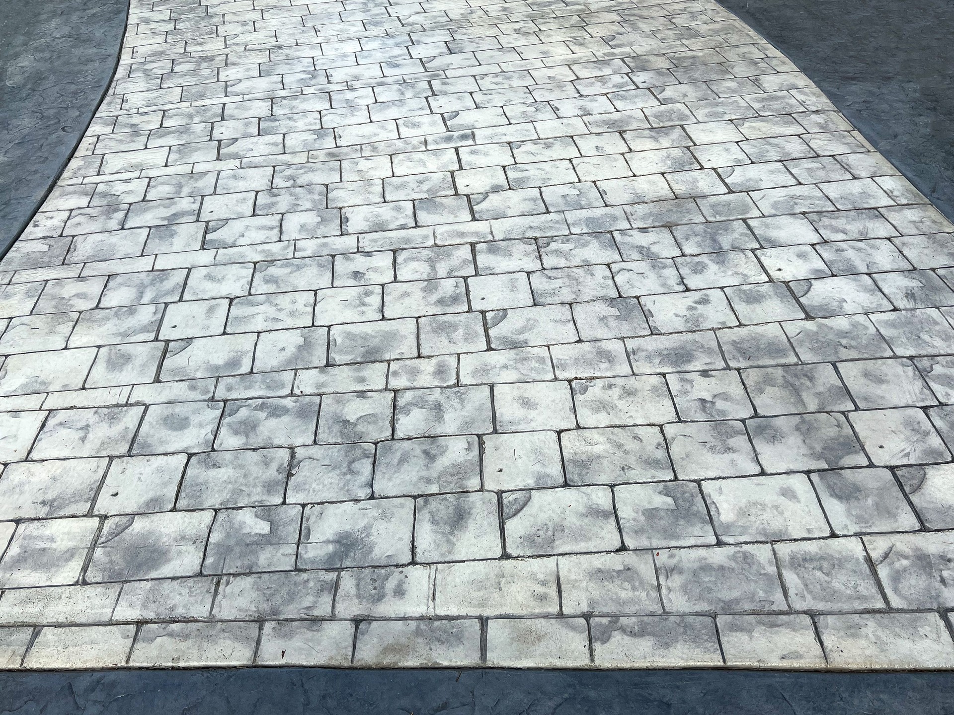 Stamped impressed concrete floor